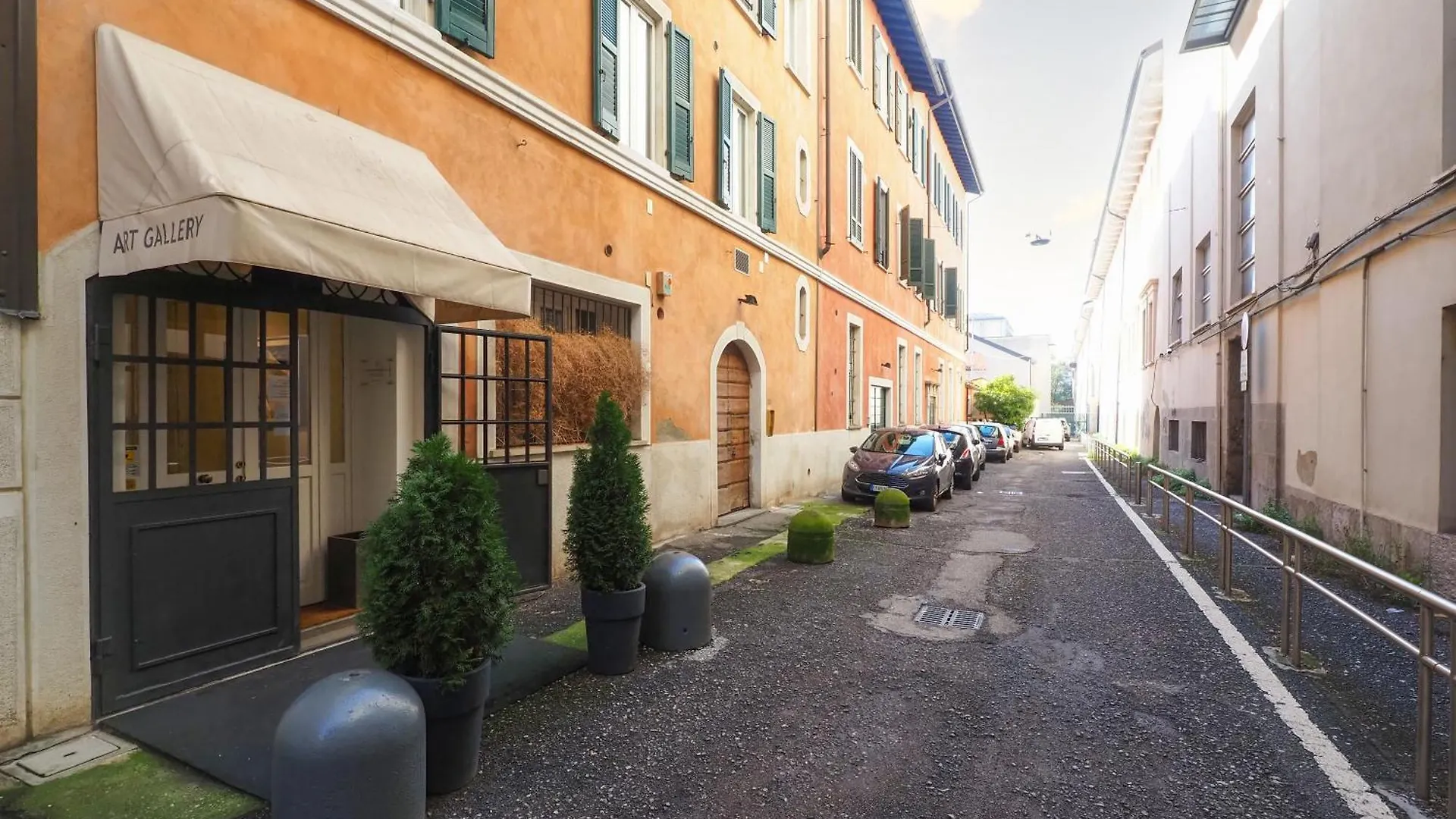 Apartment Enchanting Loft Between History And Tranquility Milan Italy