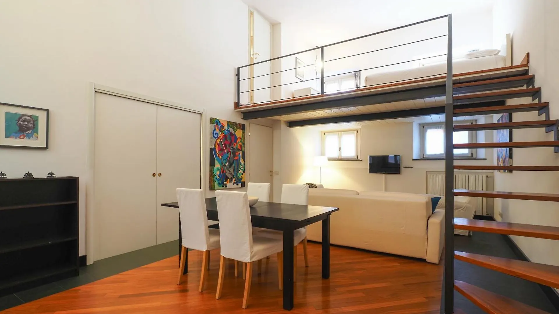Enchanting Loft Between History And Tranquility Milan