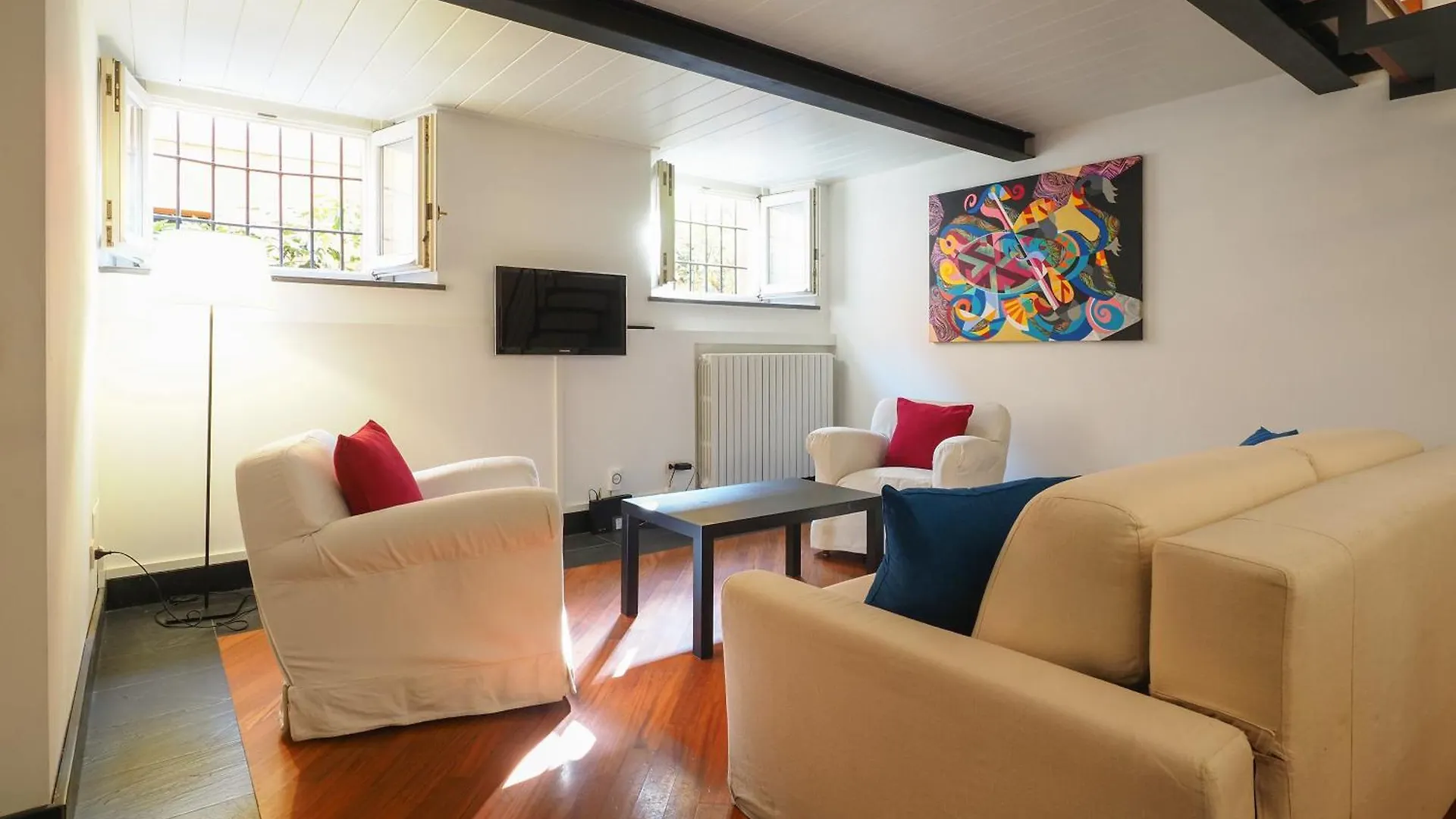 Apartment Enchanting Loft Between History And Tranquility Milan