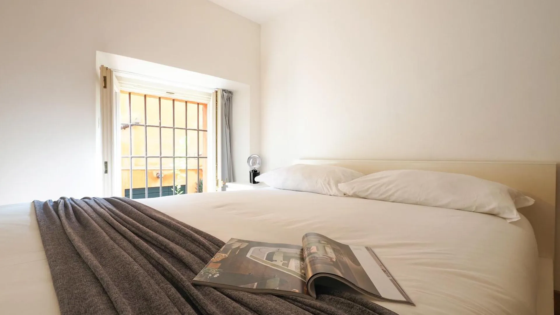 Enchanting Loft Between History And Tranquility Milan