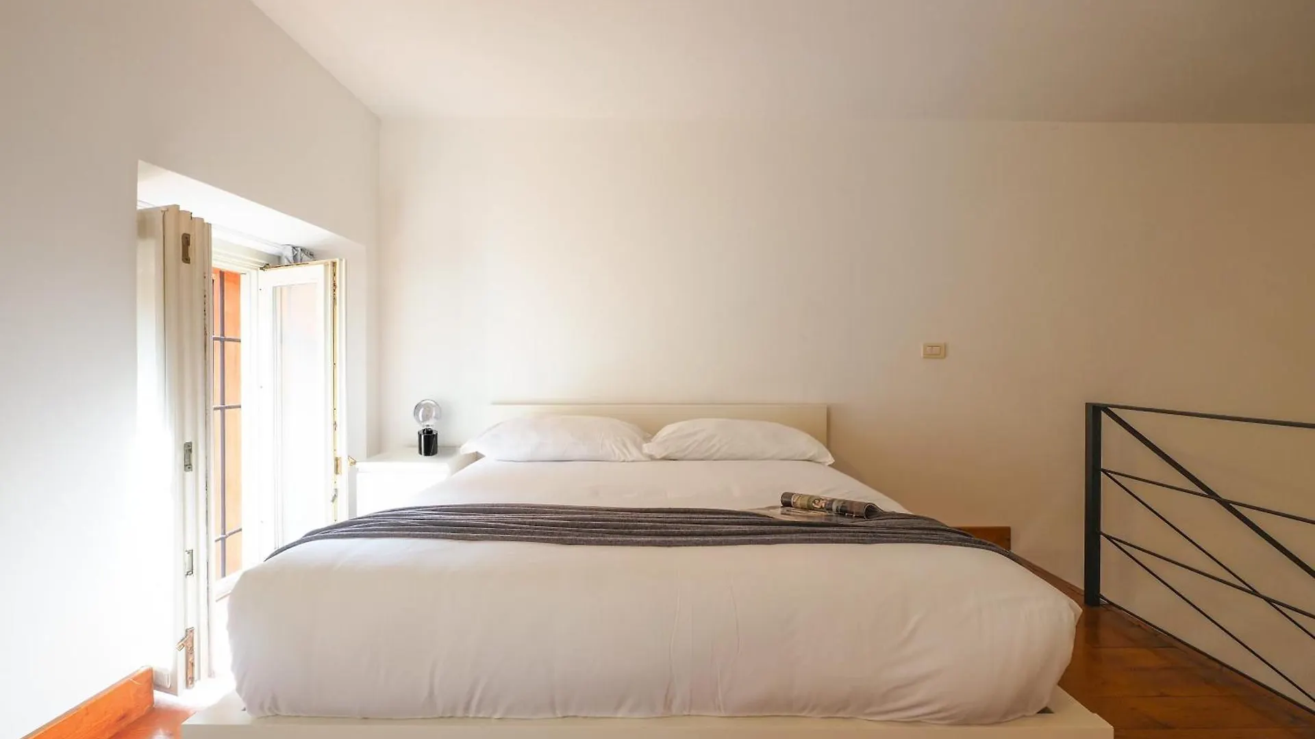 公寓 Enchanting Loft Between History And Tranquility 米兰 意大利